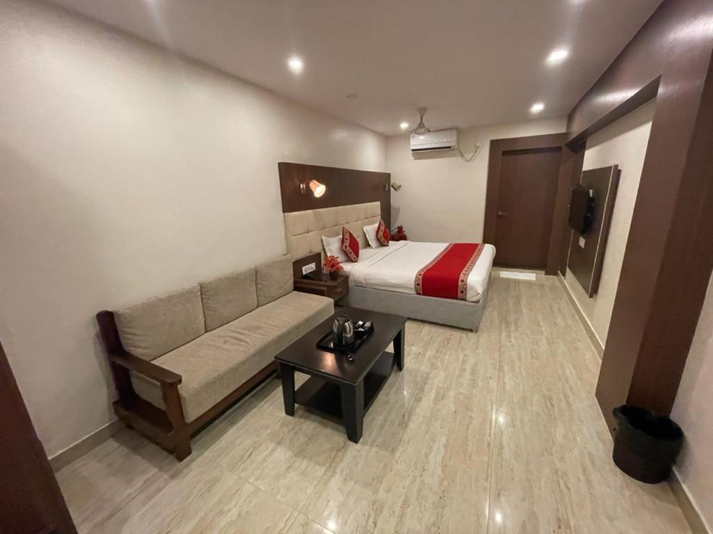 Hotel Hari Vilaas Varanasi Luaran gambar