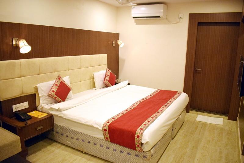 Hotel Hari Vilaas Varanasi Luaran gambar